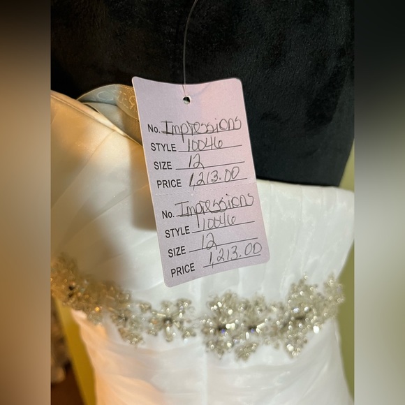 Sweetheart & Pleated Bodice Wedding Gown with Ruffled Skirt & Sweeping Train - Picture 8 of 9